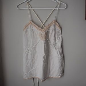 American Eagle Blouse Sz 6 Embroidery